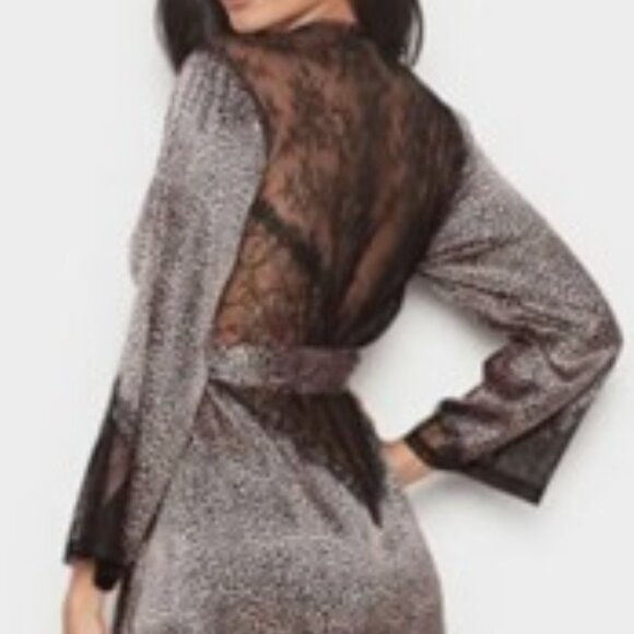Victoria’s Secret Leopard luxe Satin Lace Chantilly Robe + Cami Set size XS/S - Picture 14 of 16